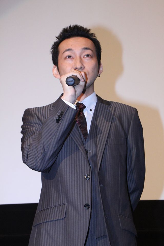 山田裕貴、青木玄徳らが札束を手に！『闇金ドッグス2』初日舞台あいさつギャラリー（2枚目）