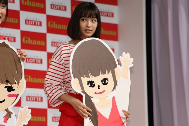 広瀬すず、土屋太鳳 、松井愛莉がお互いの似顔絵を描くと…ロッテ・ガーナ新CM発表会（2枚目）