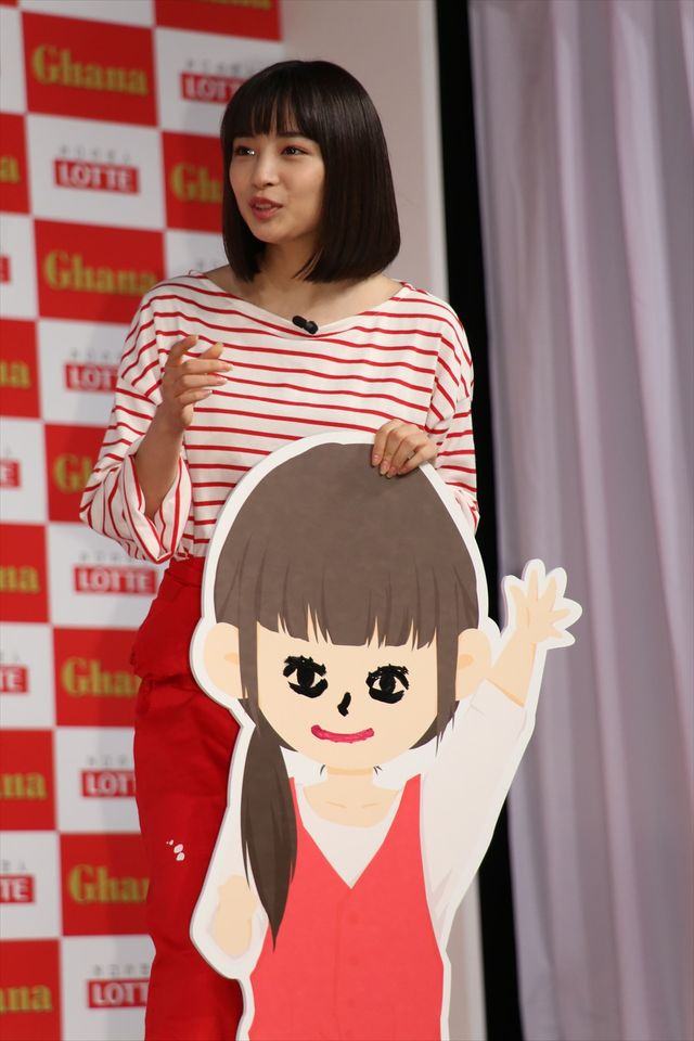 広瀬すず、土屋太鳳 、松井愛莉がお互いの似顔絵を描くと…ロッテ・ガーナ新CM発表会（5枚目）