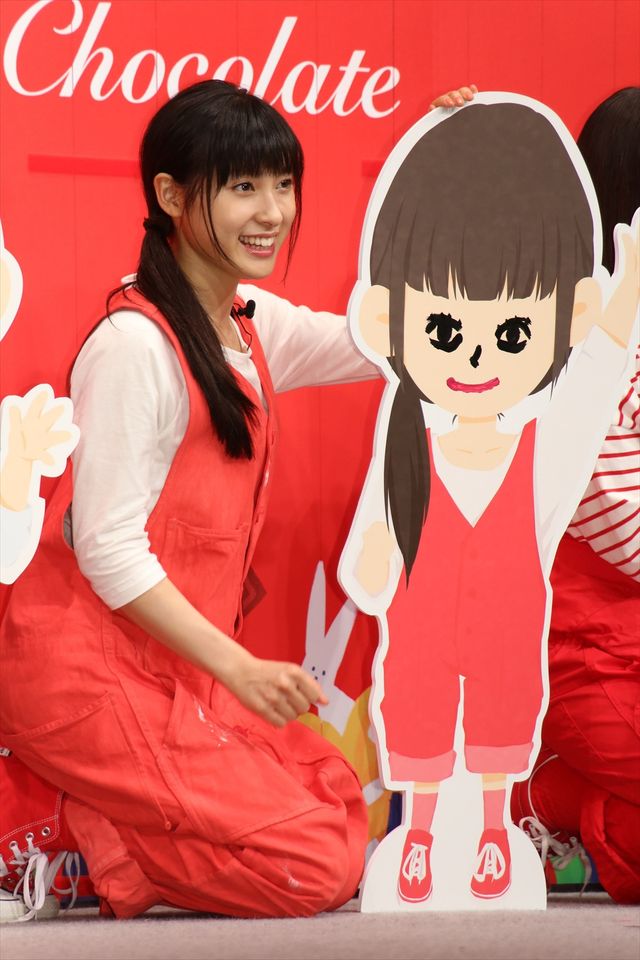 広瀬すず、土屋太鳳 、松井愛莉がお互いの似顔絵を描くと…ロッテ・ガーナ新CM発表会（8枚目）