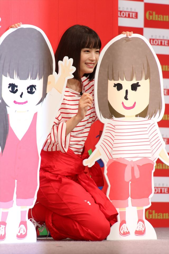 広瀬すず、土屋太鳳 、松井愛莉がお互いの似顔絵を描くと…ロッテ・ガーナ新CM発表会（9枚目）