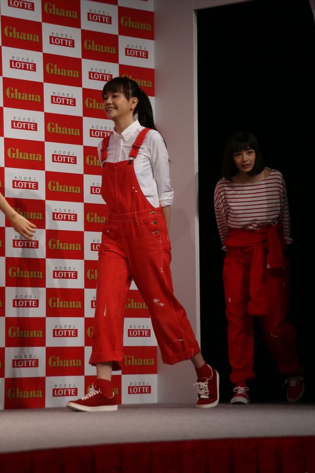 広瀬すず、土屋太鳳 、松井愛莉がお互いの似顔絵を描くと…ロッテ・ガーナ新CM発表会（14枚目）