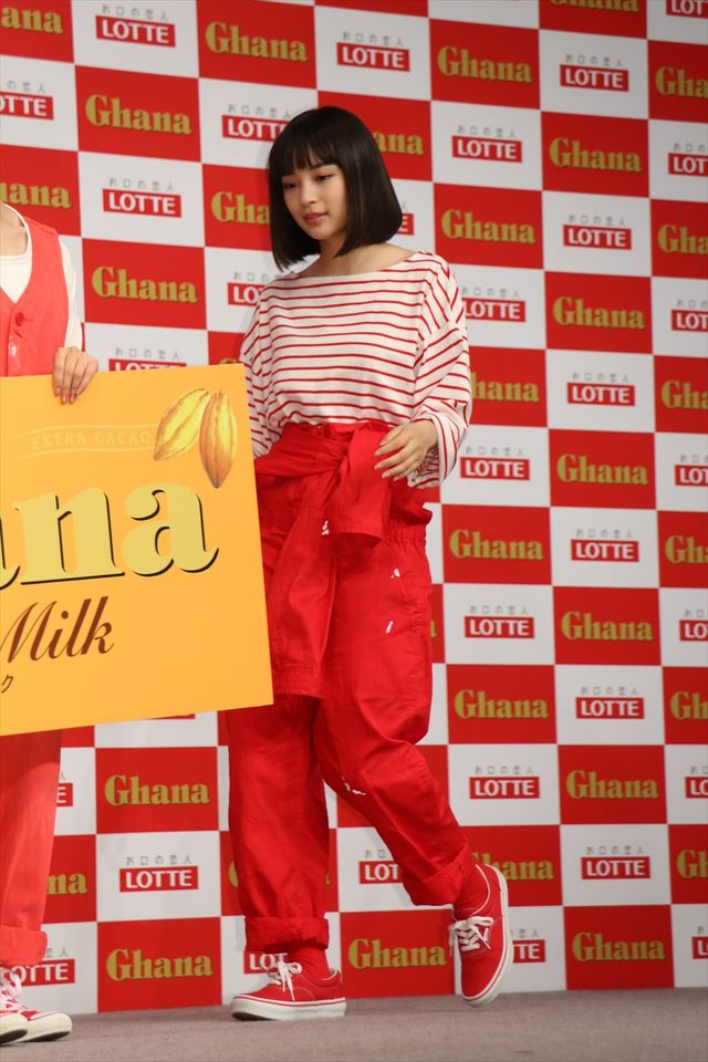 広瀬すず、土屋太鳳 、松井愛莉がお互いの似顔絵を描くと…ロッテ・ガーナ新CM発表会（15枚目）