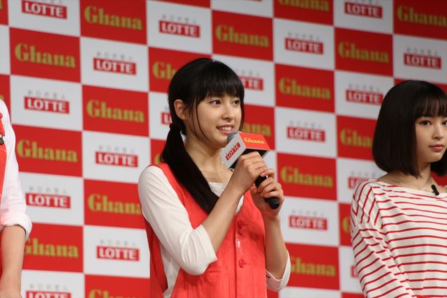 広瀬すず、土屋太鳳 、松井愛莉がお互いの似顔絵を描くと…ロッテ・ガーナ新CM発表会（25枚目）