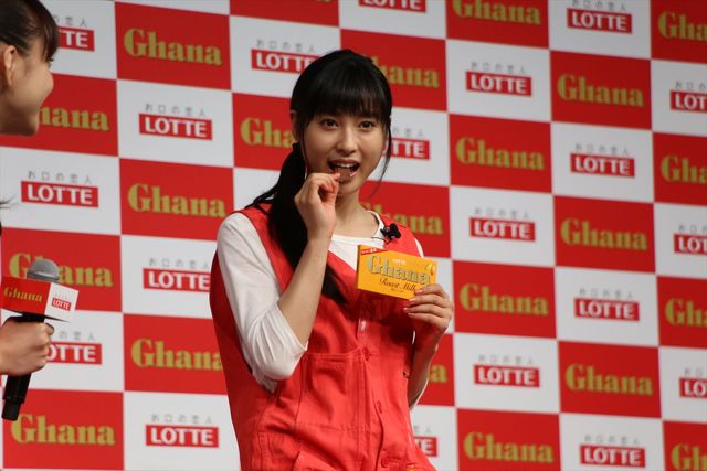 広瀬すず、土屋太鳳 、松井愛莉がお互いの似顔絵を描くと…ロッテ・ガーナ新CM発表会（42枚目）