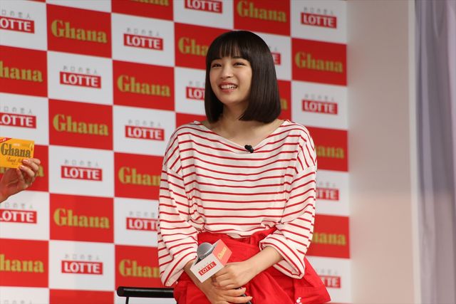 広瀬すず、土屋太鳳 、松井愛莉がお互いの似顔絵を描くと…ロッテ・ガーナ新CM発表会（43枚目）