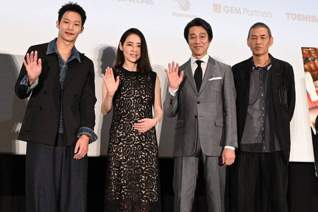 堤真一、『弾丸ランナー』SABU監督と久々タッグ！霧島れいか、アキラ・ホァンと『記憶ゼロ』舞台挨拶（22枚目）