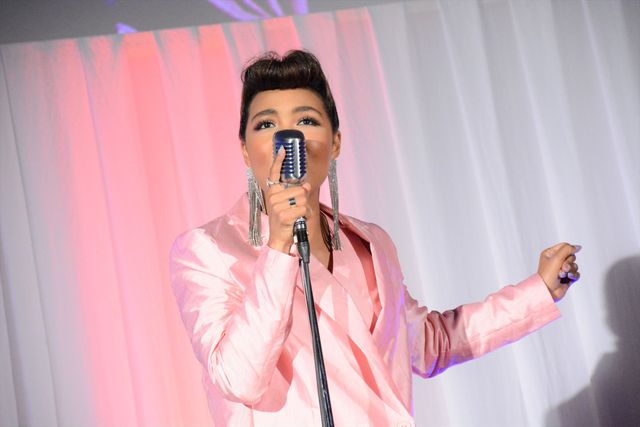 笠松将＆Crystal Kay、エルヴィスをイメージした衣装で決めポーズ！（5枚目）