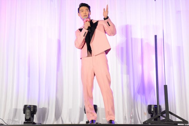 笠松将＆Crystal Kay、エルヴィスをイメージした衣装で決めポーズ！（10枚目）