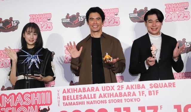 伊藤英明＆山本美月のフィギュア愛が爆発！「TAMASHII NATION 2023」オープニングセレモニー：フォトギャラリー