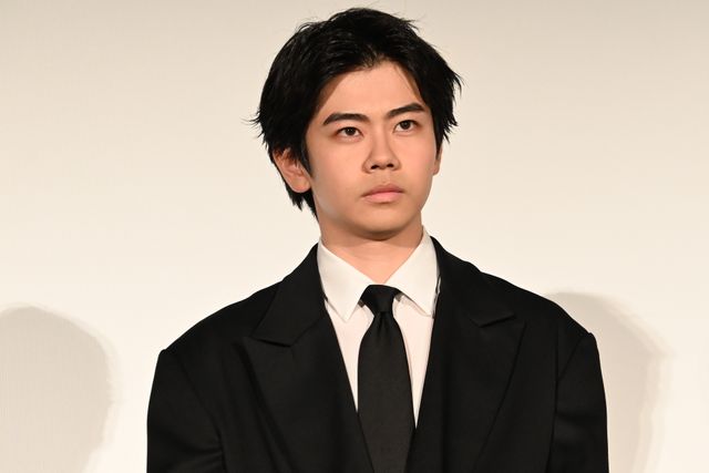 高橋一生、蒼戸虹子、黒崎煌代らと登壇！『脛擦りの森』初日舞台挨拶（12枚目）