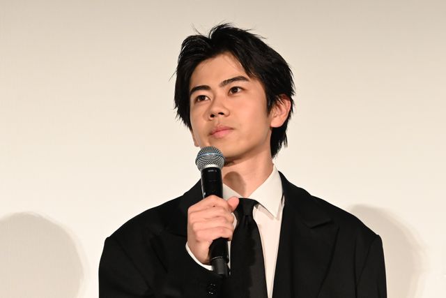 高橋一生、蒼戸虹子、黒崎煌代らと登壇！『脛擦りの森』初日舞台挨拶（14枚目）