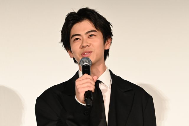 高橋一生、蒼戸虹子、黒崎煌代らと登壇！『脛擦りの森』初日舞台挨拶（15枚目）