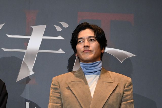 「仮面ライダーアギト」25周年、主要キャスト再集結！映画『アギト－超能力戦争－』完成披露舞台あいさつ（2枚目）