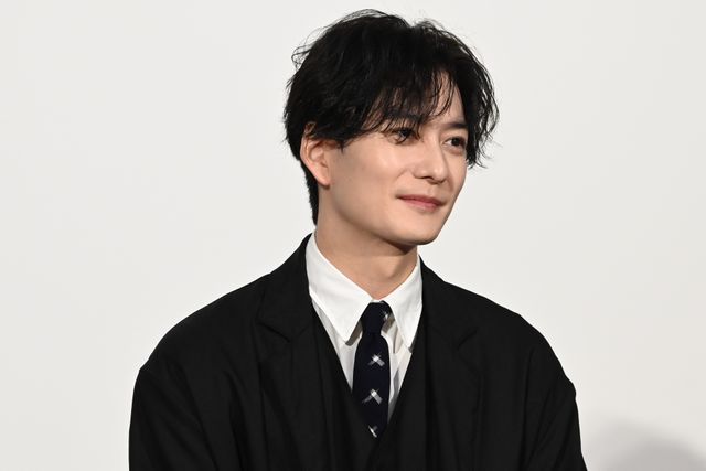 橋本愛が涙…岡田将生、唐田えりかとNHKドラマ「地震のあとで」完成試写会の様子（3枚目）