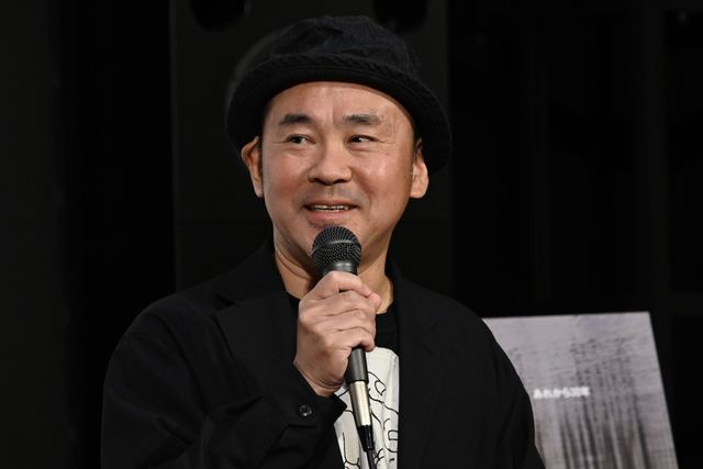 橋本愛が涙…岡田将生、唐田えりかとNHKドラマ「地震のあとで」完成試写会の様子（10枚目）