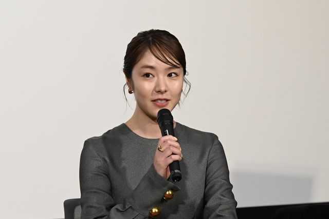 橋本愛が涙…岡田将生、唐田えりかとNHKドラマ「地震のあとで」完成試写会の様子（18枚目）