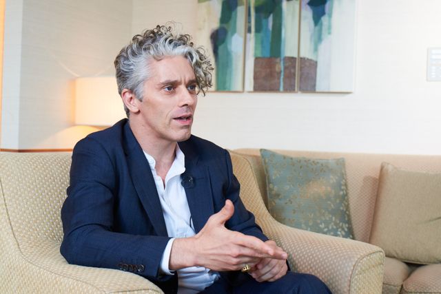 チャップリンに似てる？実孫ジェームズ・ティエレが来日！フォトギャラリー（7枚目）