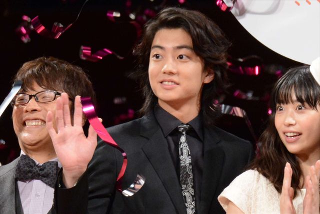 豪華キャスト登壇！生田斗真＆広瀬すず『先生！　、、、好きになってもいいですか？』完成披露イベント（13枚目）