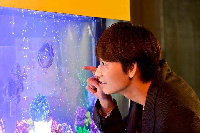 石原さとみ＆綾野剛「恋はDeepに」胸キュンの場面写真（6枚目）