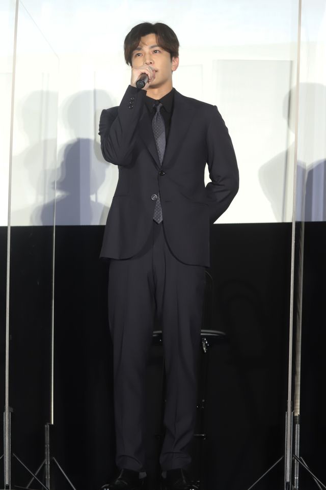 多部未華子、岩田剛典ら豪華キャスト登壇！映画『空に住む』完成披露舞台あいさつ（14枚目）