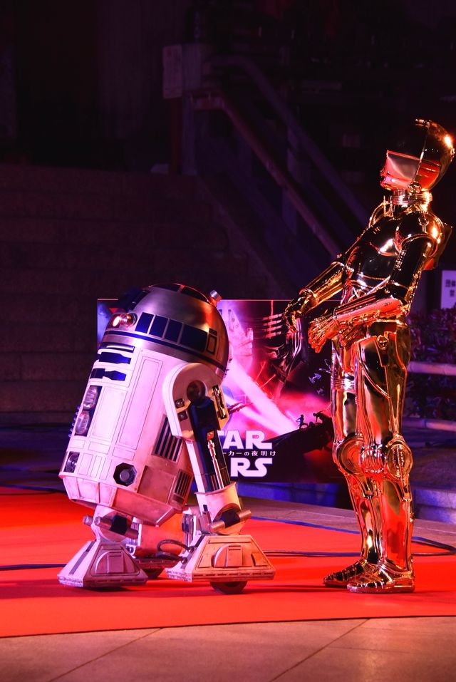C-3PO、R2-D2、BB-8が東大寺を訪問！「スター・ウォーズ音楽奉納」イベント（3枚目）