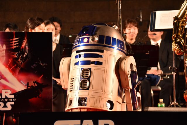 C-3PO、R2-D2、BB-8が東大寺を訪問！「スター・ウォーズ音楽奉納」イベント（5枚目）