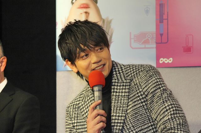 百田夏菜子＆青柳翔、ももクロZポーズ決める！ドラマ「プラスティック・スマイル」試写会（3枚目）