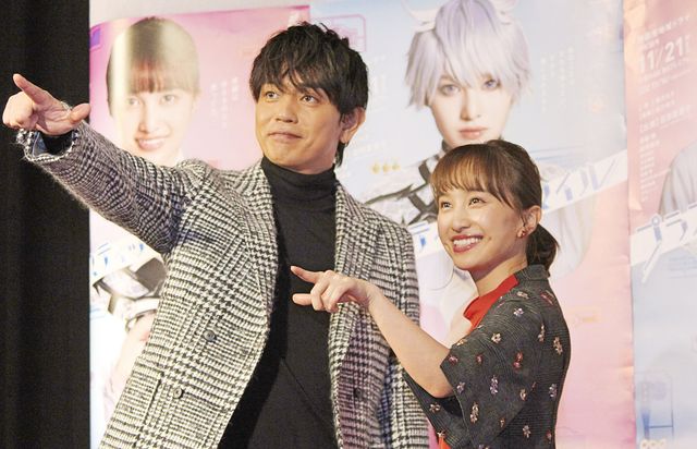 百田夏菜子＆青柳翔、ももクロZポーズ決める！ドラマ「プラスティック・スマイル」試写会（9枚目）