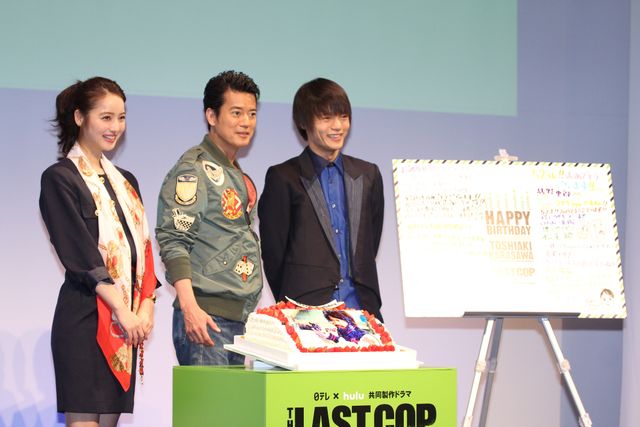 唐沢寿明、窪田正孝、佐々木希が80年代ファッションで登場！「THE LAST COP／ラストコップ」完成披露試写会フォトギャラリー（7枚目）