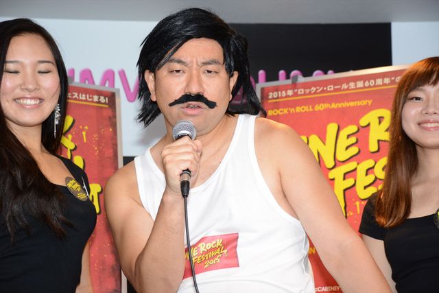 レイザーラモンRG、フレディ姿で“洋楽あるある”！フォトギャラリー（8枚目）