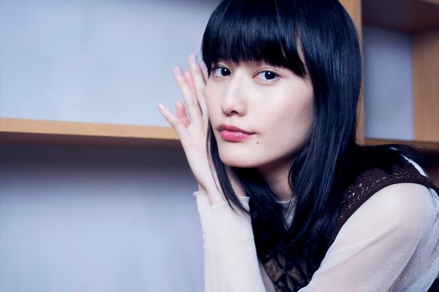 美しすぎる橋本愛！インタビューカット集：フォトギャラリー