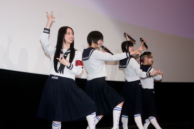 新しい学校のリーダーズの舞台挨拶が超泣ける！『青春イノシシ ATARASHII GAKKO! THE MOVIE』（4枚目）