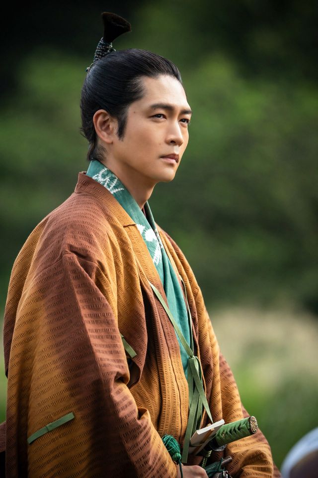 大河ドラマ「豊臣兄弟！」小栗旬の信長、松下洸平の家康ら扮装ビジュアル（2枚目）