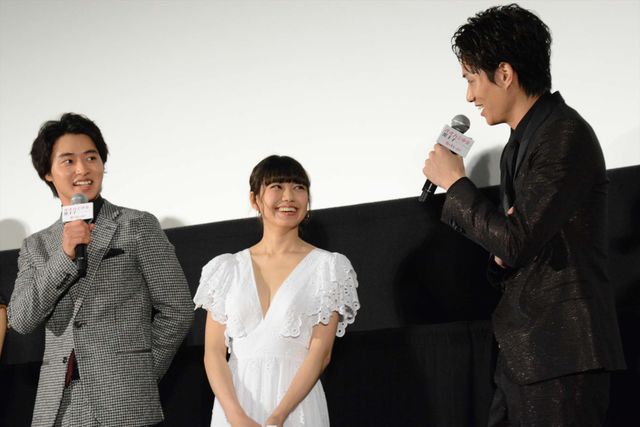 二階堂ふみ、山崎賢人、菜々緒ほか『オオカミ少女と黒王子』初日舞台あいさつ（20枚目）