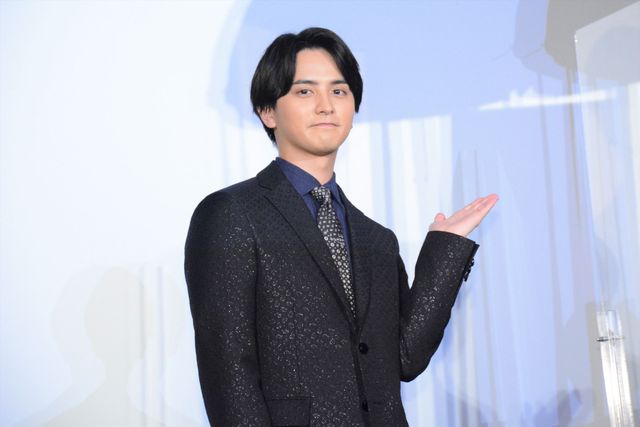 松本穂香＆瀬戸利樹、笑顔がまぶしい！『君は彼方』初日舞台あいさつ（15枚目）