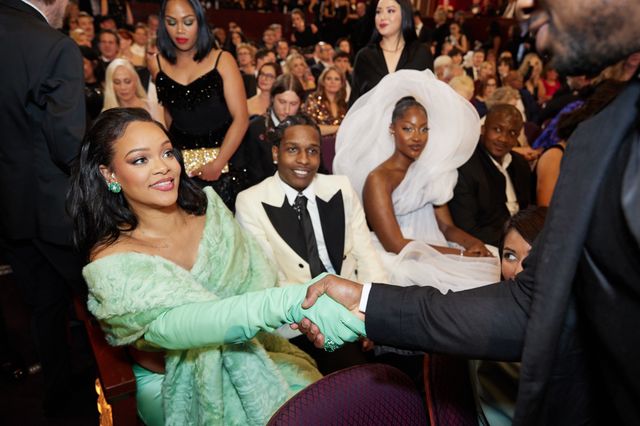 話題になったテムズのドレス（3枚目）