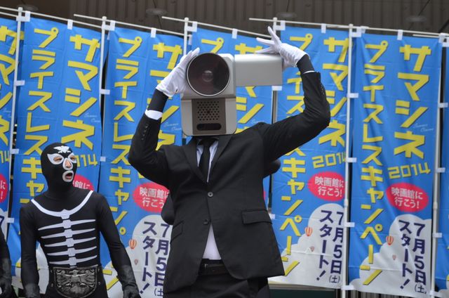 「映画泥棒」カメラ男＆パトランプ男が有楽町で生ダンス！フォトギャラリー（2枚目）