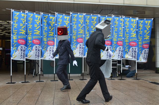 「映画泥棒」カメラ男＆パトランプ男が有楽町で生ダンス！フォトギャラリー（4枚目）