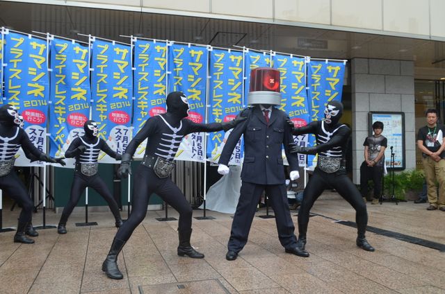 「映画泥棒」カメラ男＆パトランプ男が有楽町で生ダンス！フォトギャラリー（17枚目）