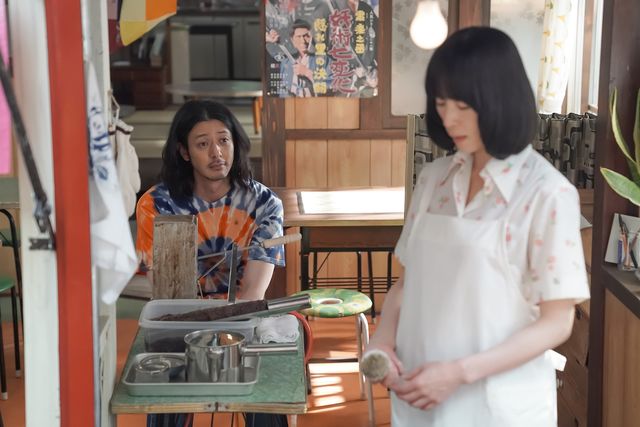 ひなたが宿題に追われて…「カムカムエヴリバディ」第64回の場面写真：フォトギャラリー