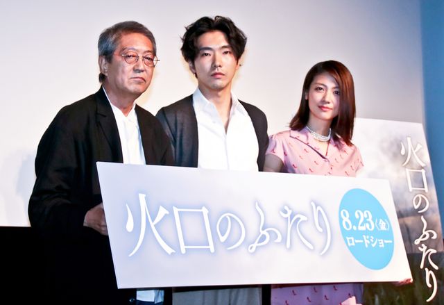 『火口のふたり』完成披露試写会（7枚目）