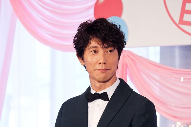 佐々木蔵之介、擬似結婚式にちょっぴり緊張？『夫婦フーフー日記』公開記念イベントフォトギャラリー（4枚目）
