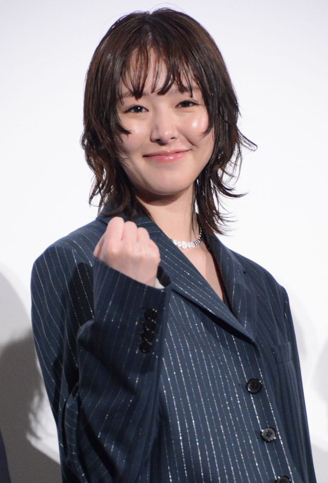 唐田えりか＆堀未央奈が美の競演『死に損なった男』初日舞台挨拶（12枚目）