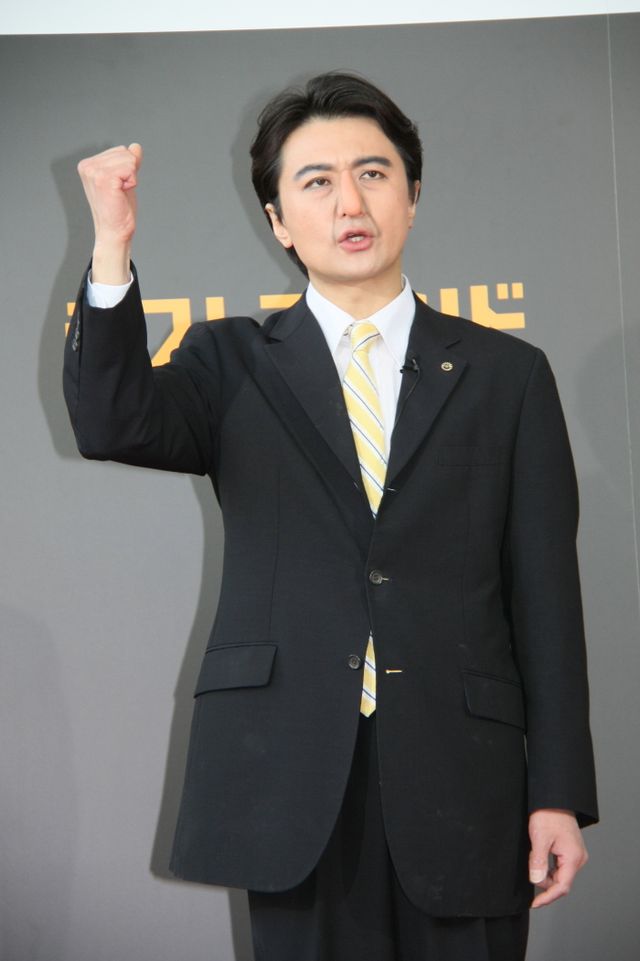 肉体美も披露！ザ・ニュースペーパーフォトギャラリー：フォトギャラリー