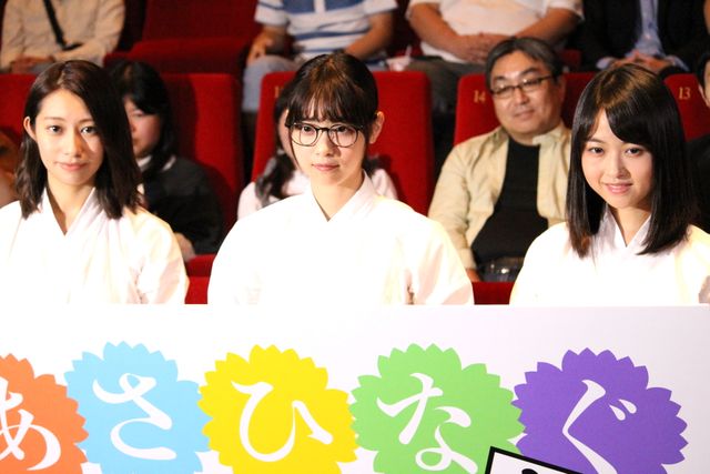 乃木坂46・西野七瀬、桜井玲香、伊藤万理華が袴姿で登場！『あさひなぐ』舞台あいさつ：フォトギャラリー
