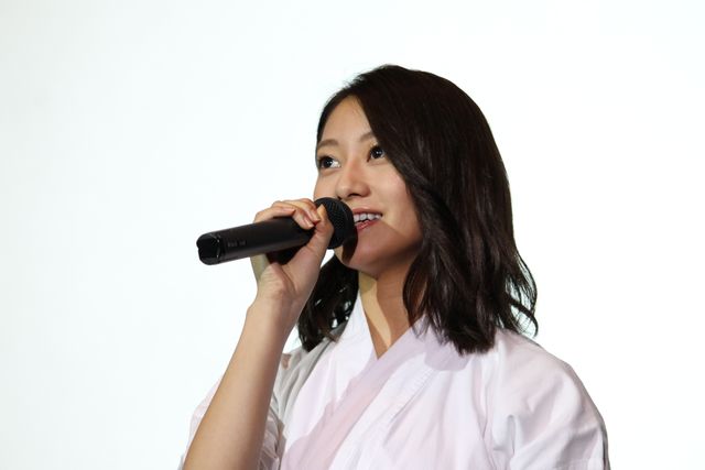 乃木坂46・西野七瀬、桜井玲香、伊藤万理華が袴姿で登場！『あさひなぐ』舞台あいさつ（5枚目）