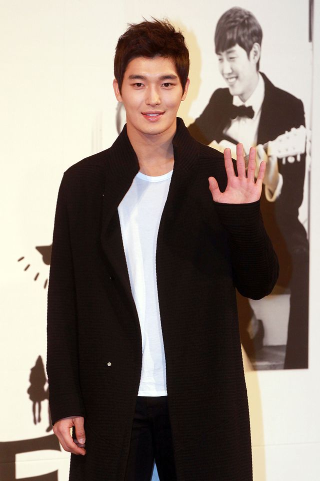 SS501キム・ヒョンジュンが出演！ドラマ「愛は歌に乗って」製作発表会（2枚目）