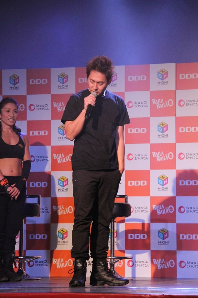 ヒロシと小島よしおが踊る！フォトギャラリー（2枚目）