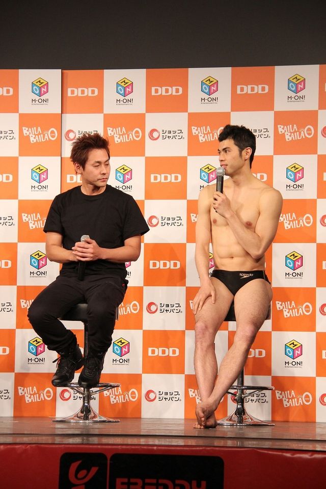 ヒロシと小島よしおが踊る！フォトギャラリー（5枚目）